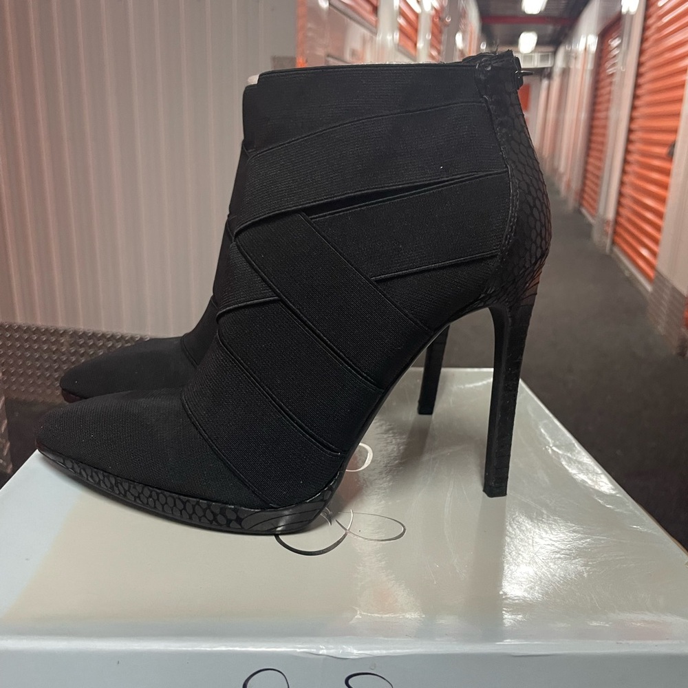 Boots - Picture 2 of 9